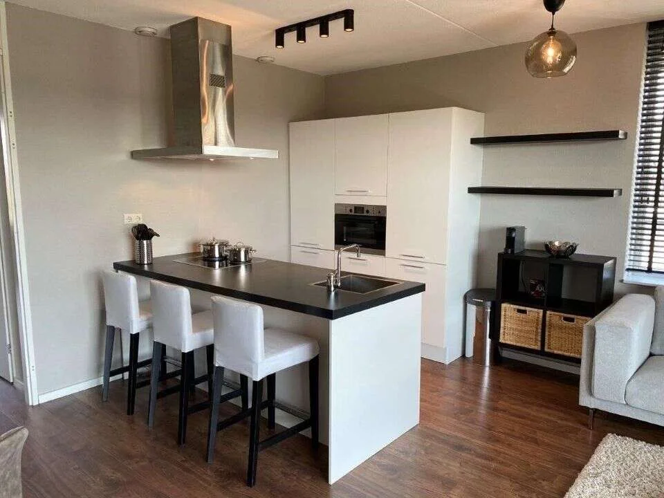 geblurde versie van de foto als achtergrond