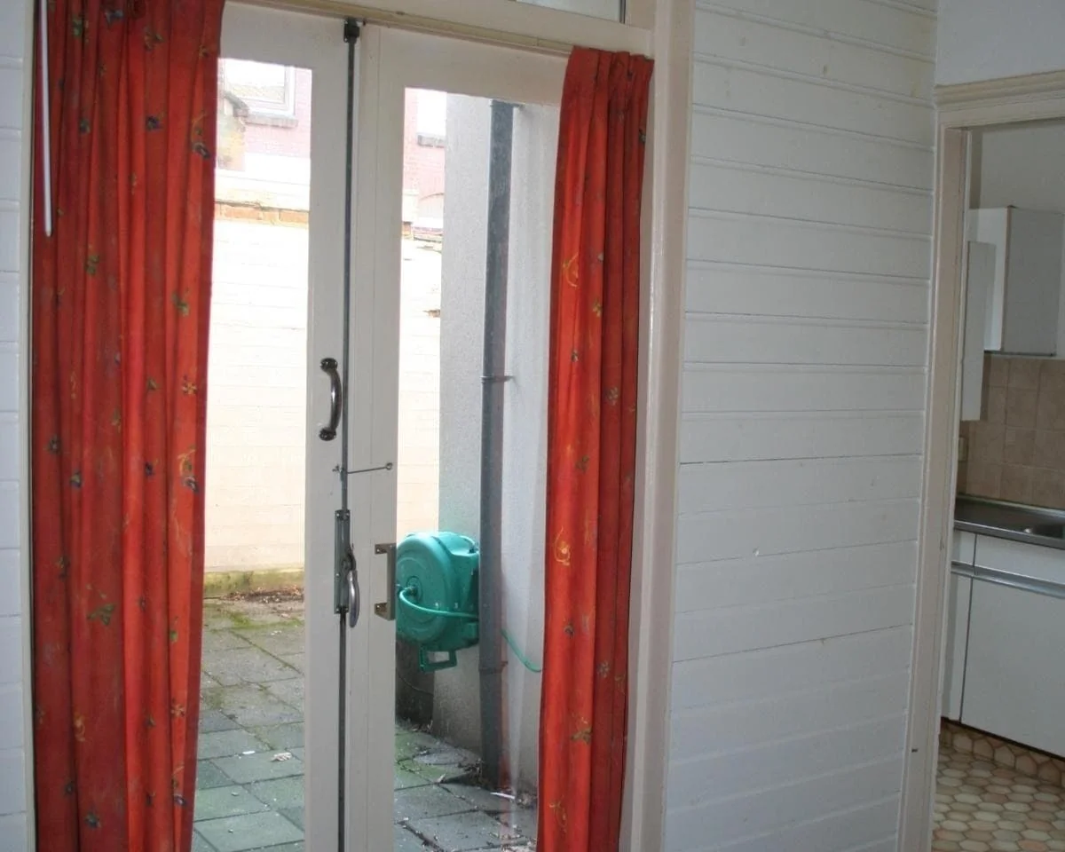 geblurde versie van de foto als achtergrond