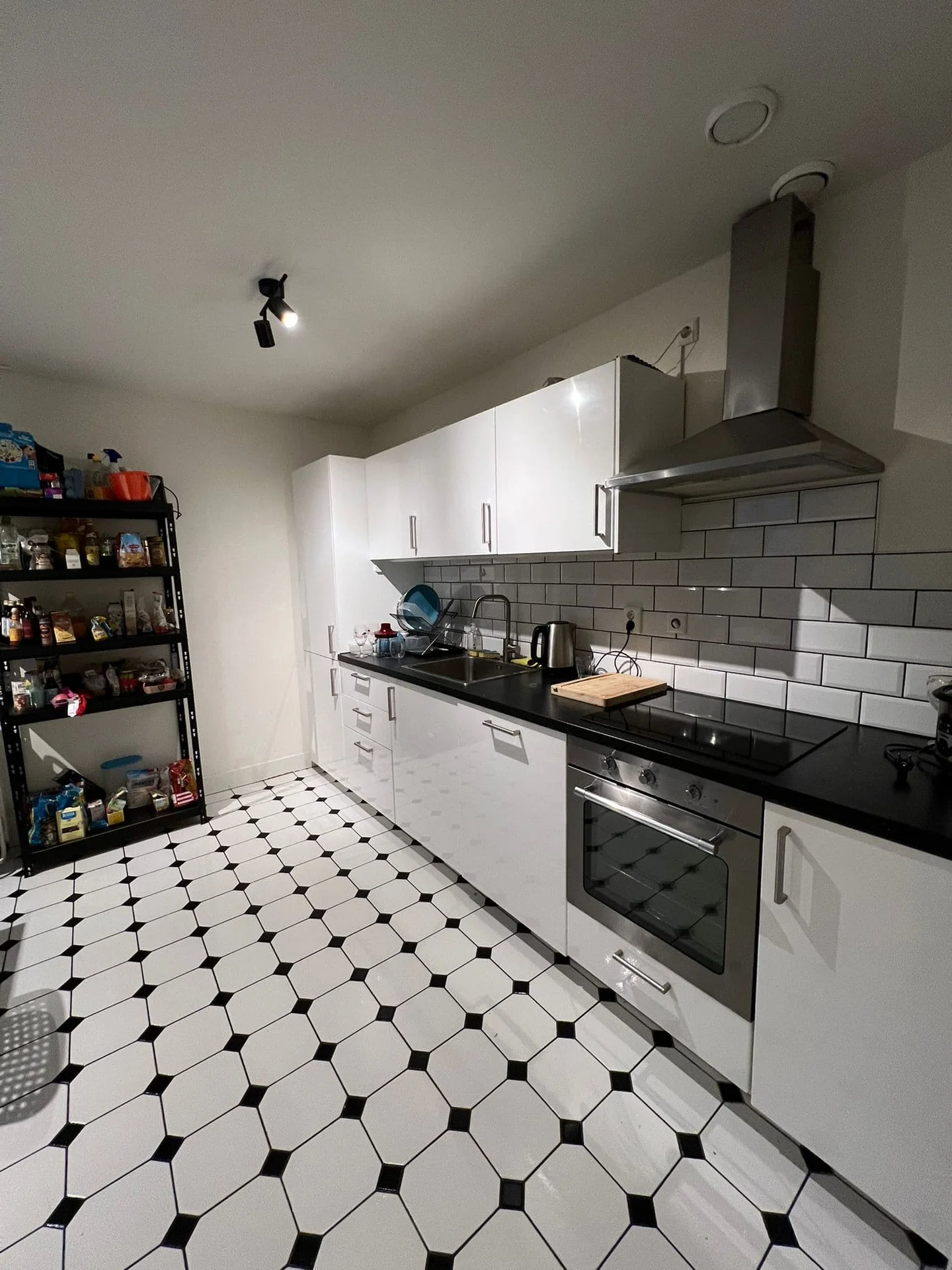 Foto van de Kamer gelegen aan de Lokerenstraat in Amsterdam