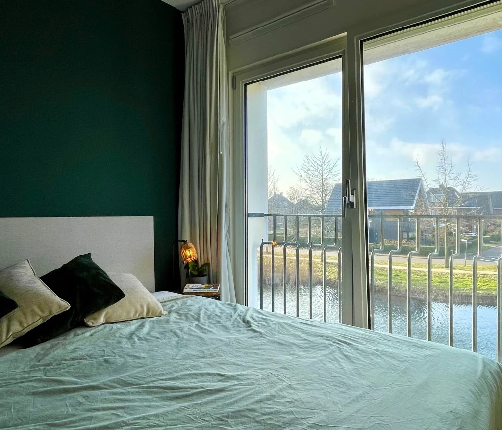 geblurde versie van de foto als achtergrond