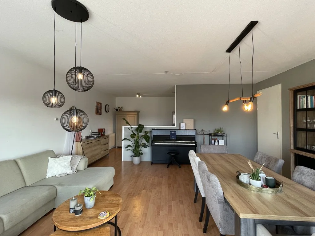 geblurde versie van de foto als achtergrond