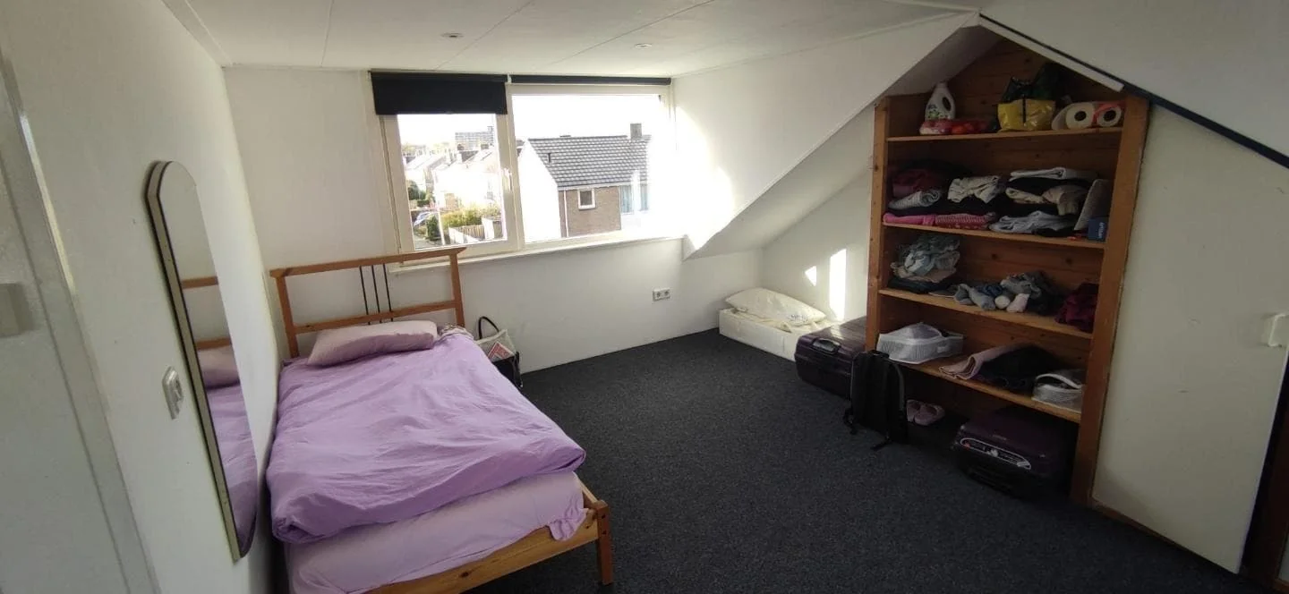 geblurde versie van de foto als achtergrond