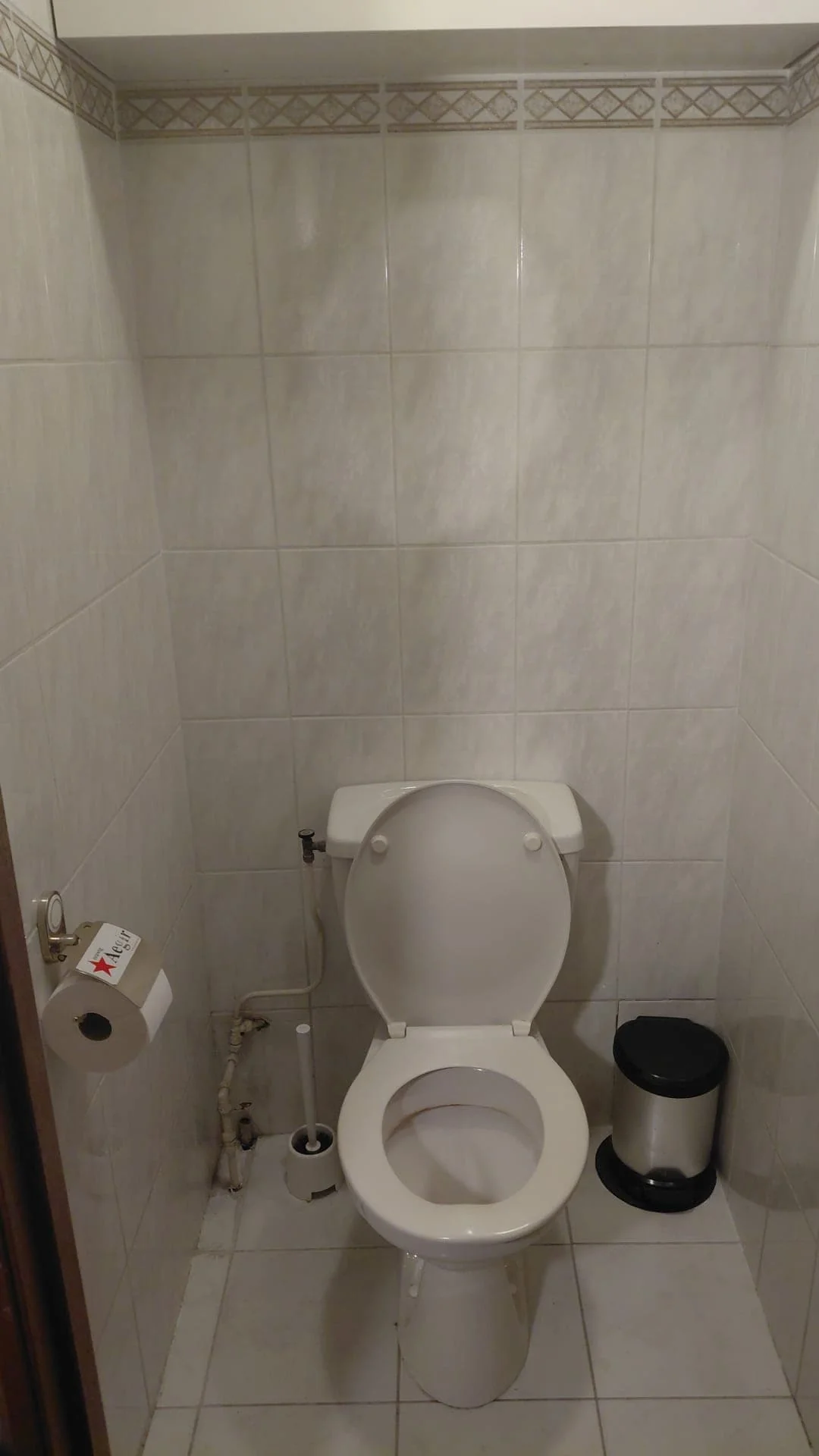 Foto van de Kamer gelegen aan de Nieuwe Ebbingestraat in Groningen