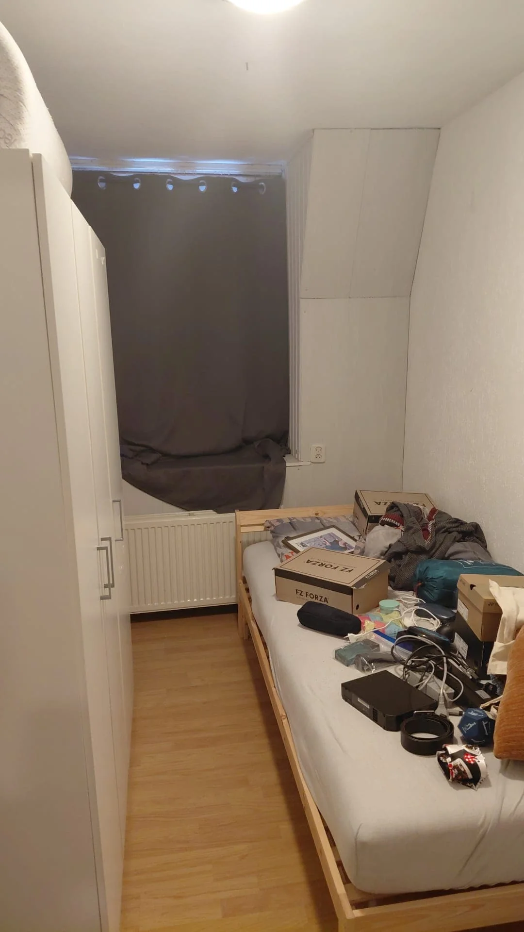 Foto van de Kamer gelegen aan de Nieuwe Ebbingestraat in Groningen