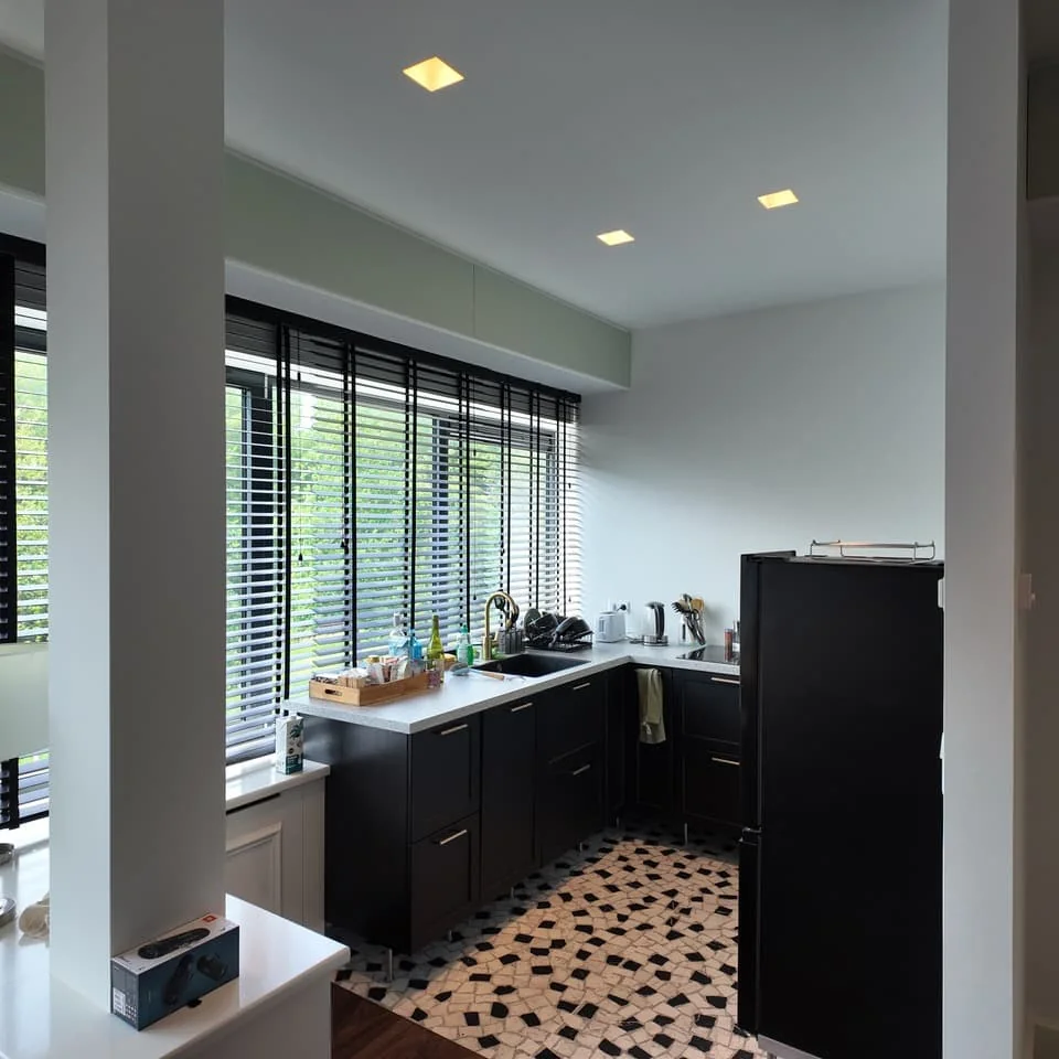 geblurde versie van de foto als achtergrond