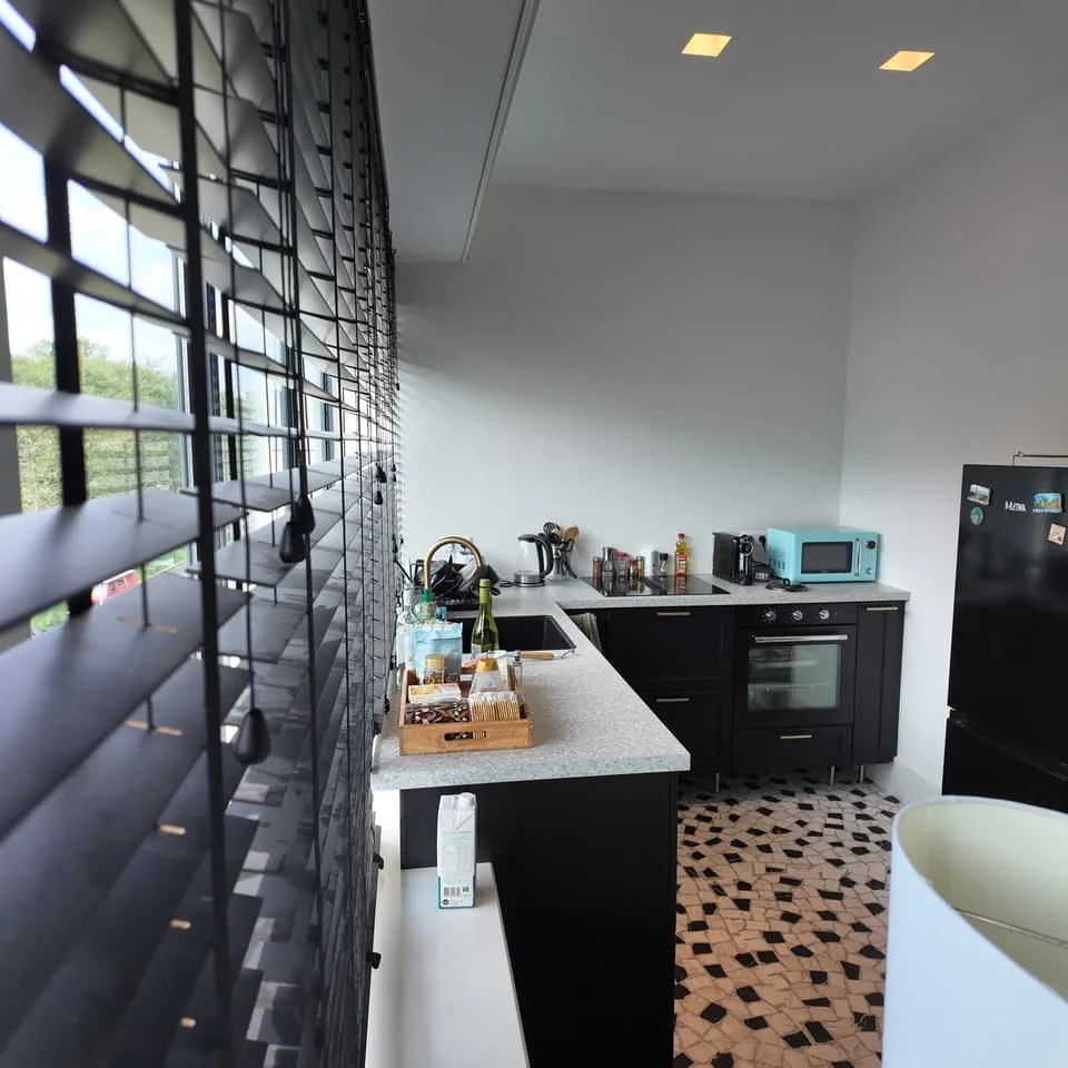 geblurde versie van de foto als achtergrond