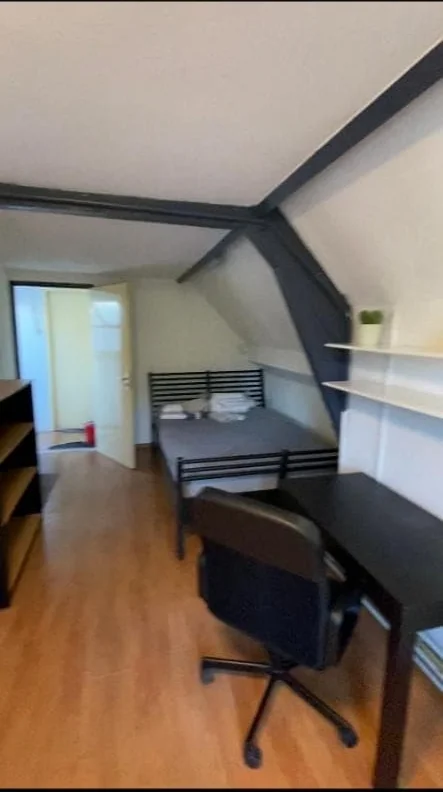 Foto van de Kamer gelegen aan de Nieuwe Binnenweg in Rotterdam