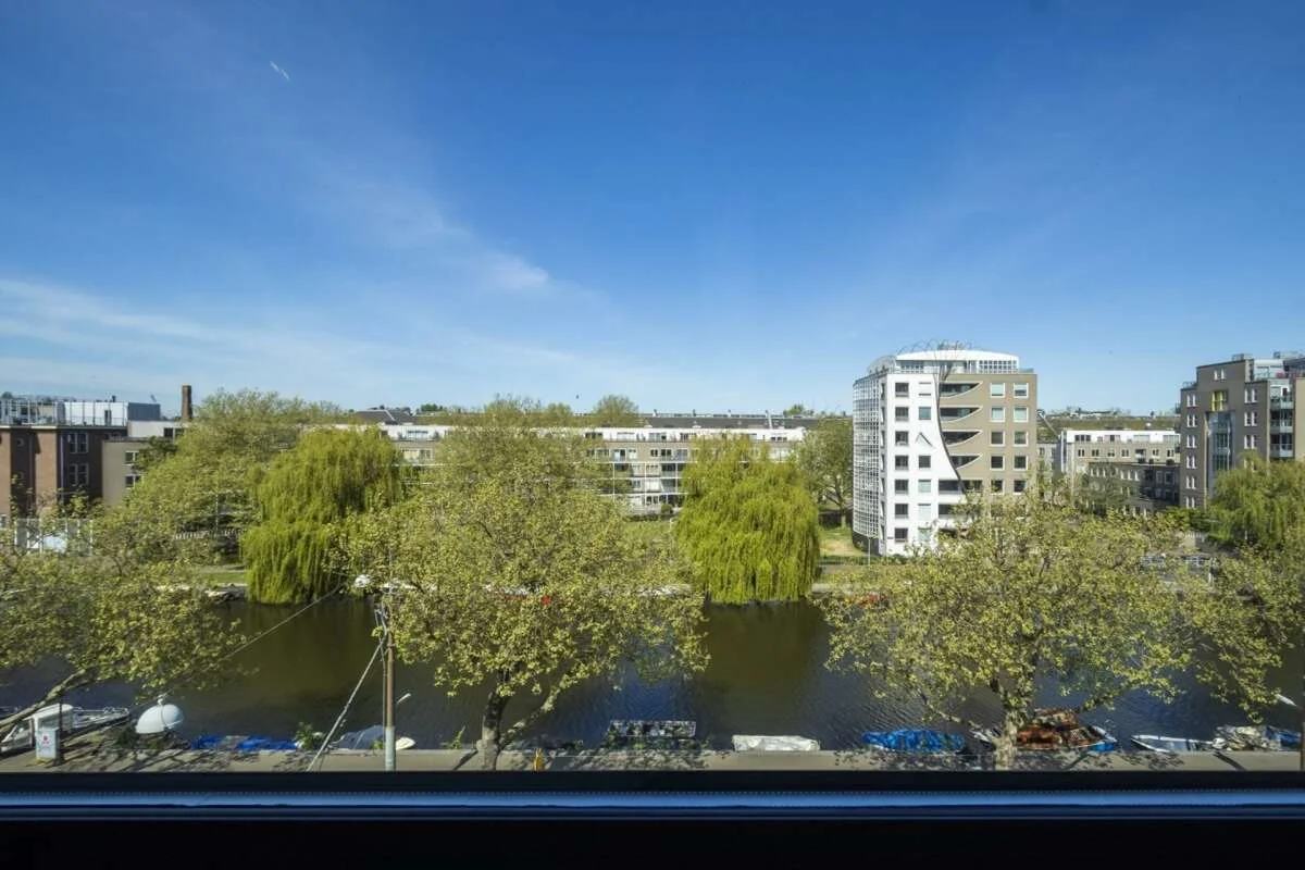 Foto van de Appartement gelegen aan de Mauritskade in Amsterdam