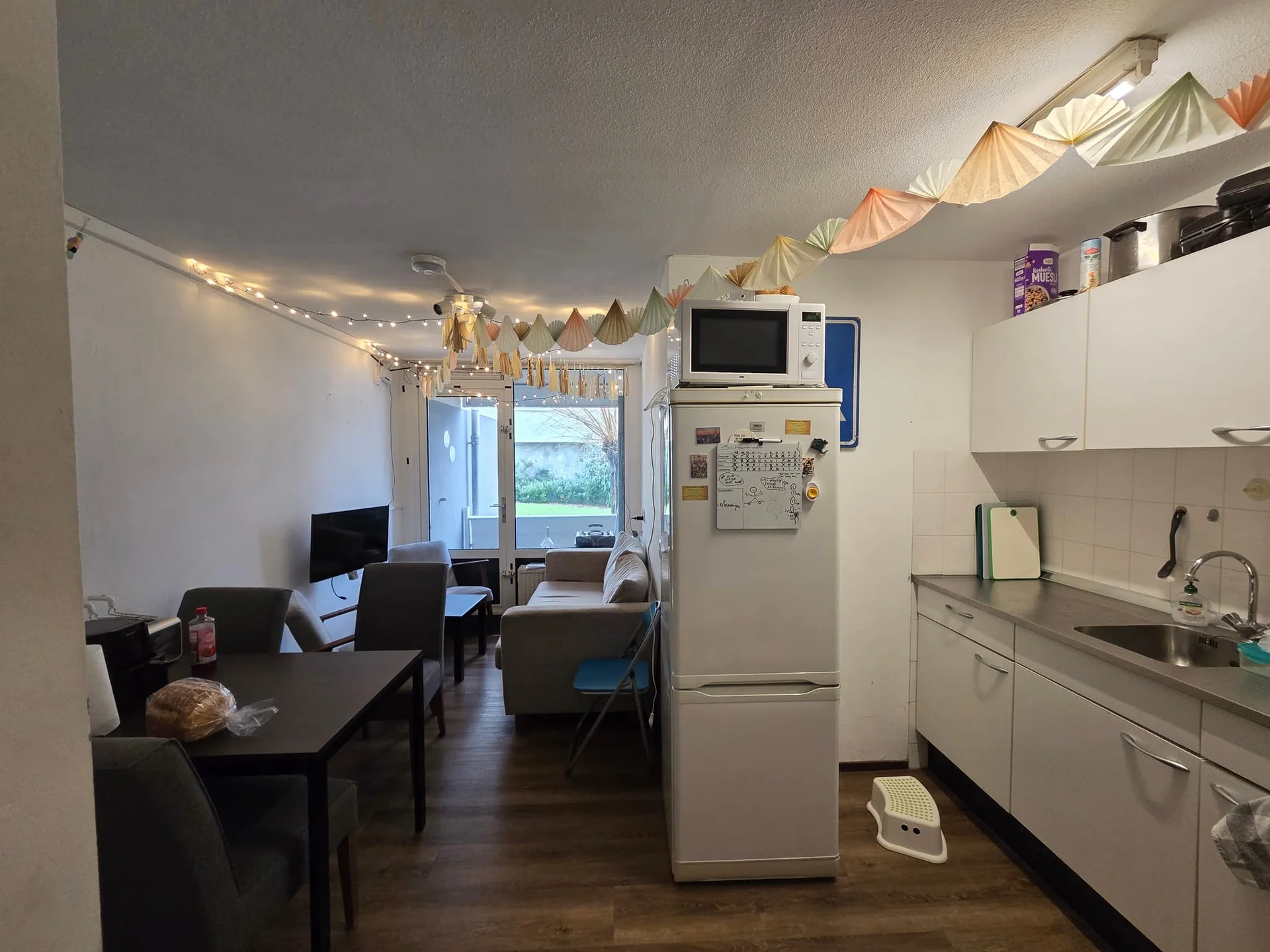 geblurde versie van de foto als achtergrond