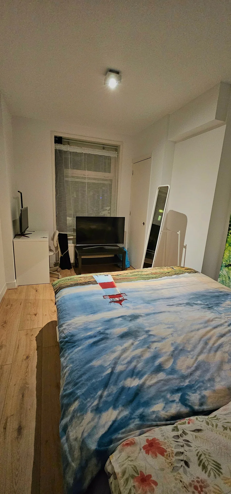 Foto van de Kamer gelegen aan de Moerkerkestraat in Rotterdam