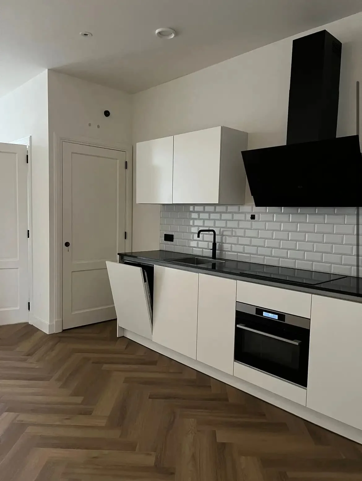 Foto van de Kamer gelegen aan de Tollensstraat in Rotterdam