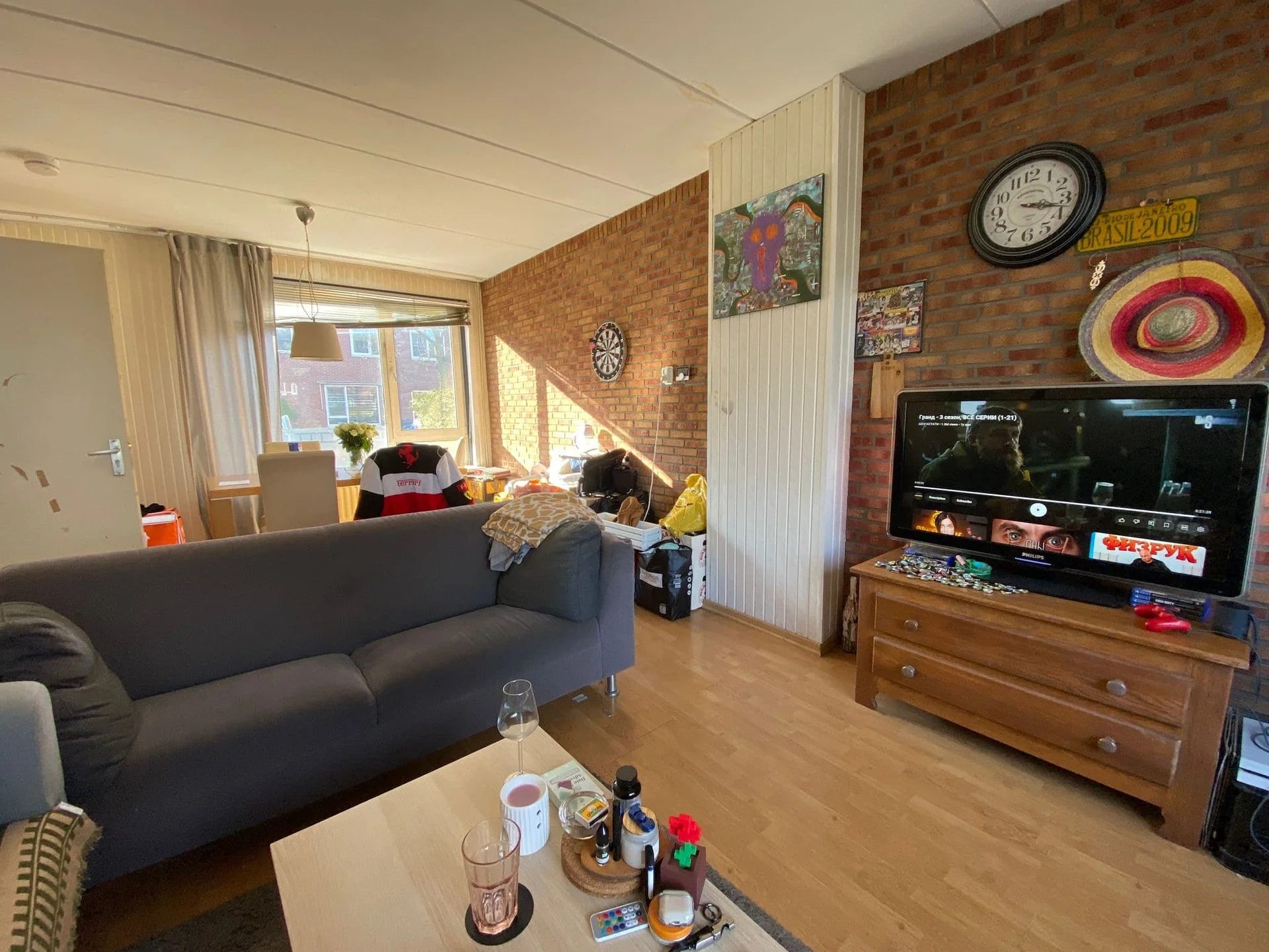 geblurde versie van de foto als achtergrond