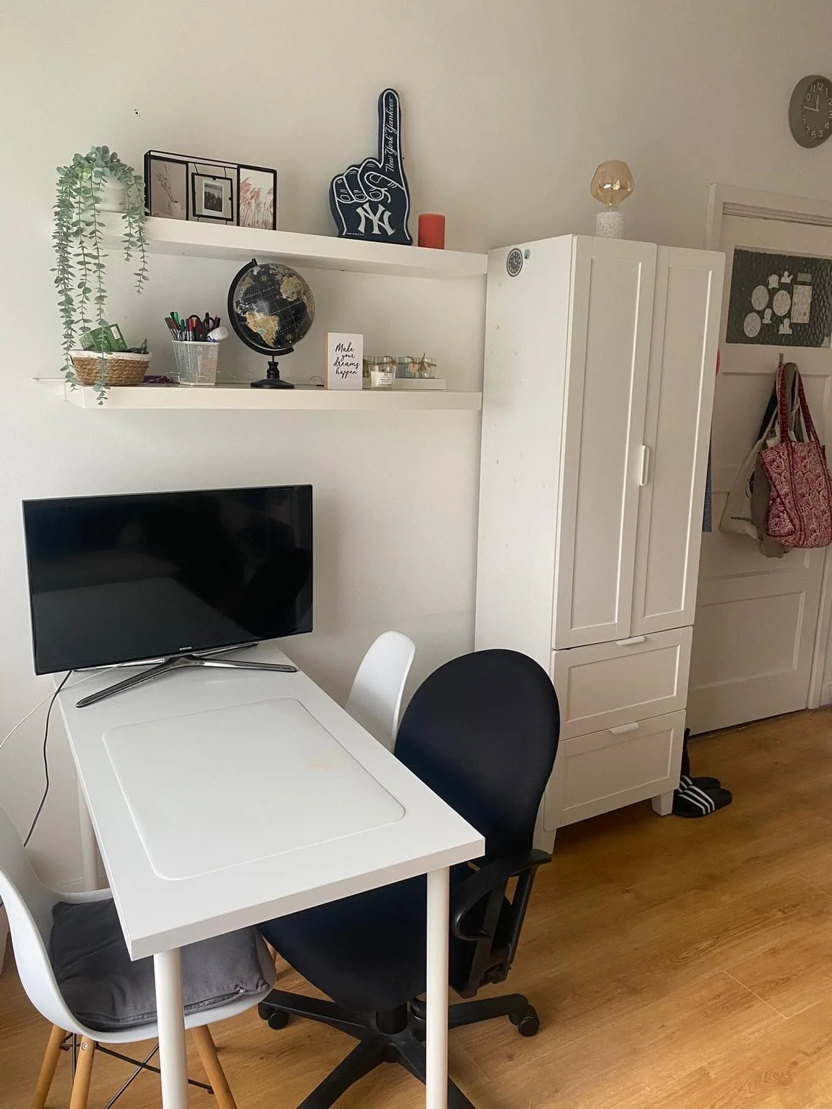 geblurde versie van de foto als achtergrond