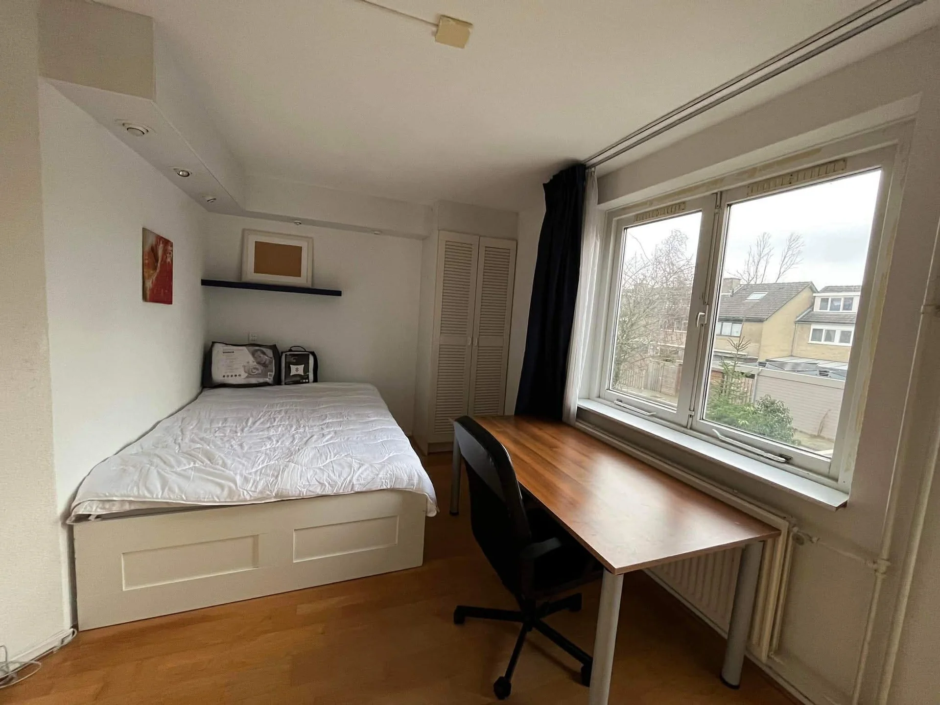 geblurde versie van de foto als achtergrond