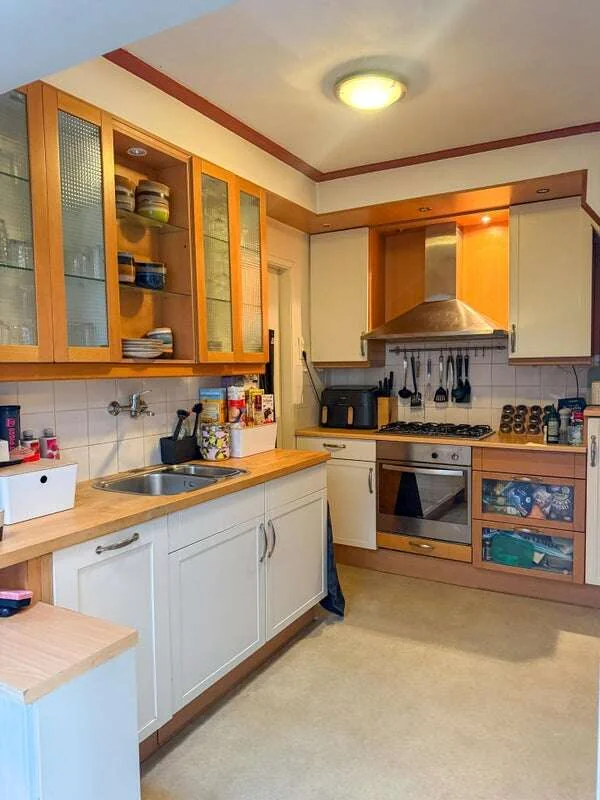 geblurde versie van de foto als achtergrond