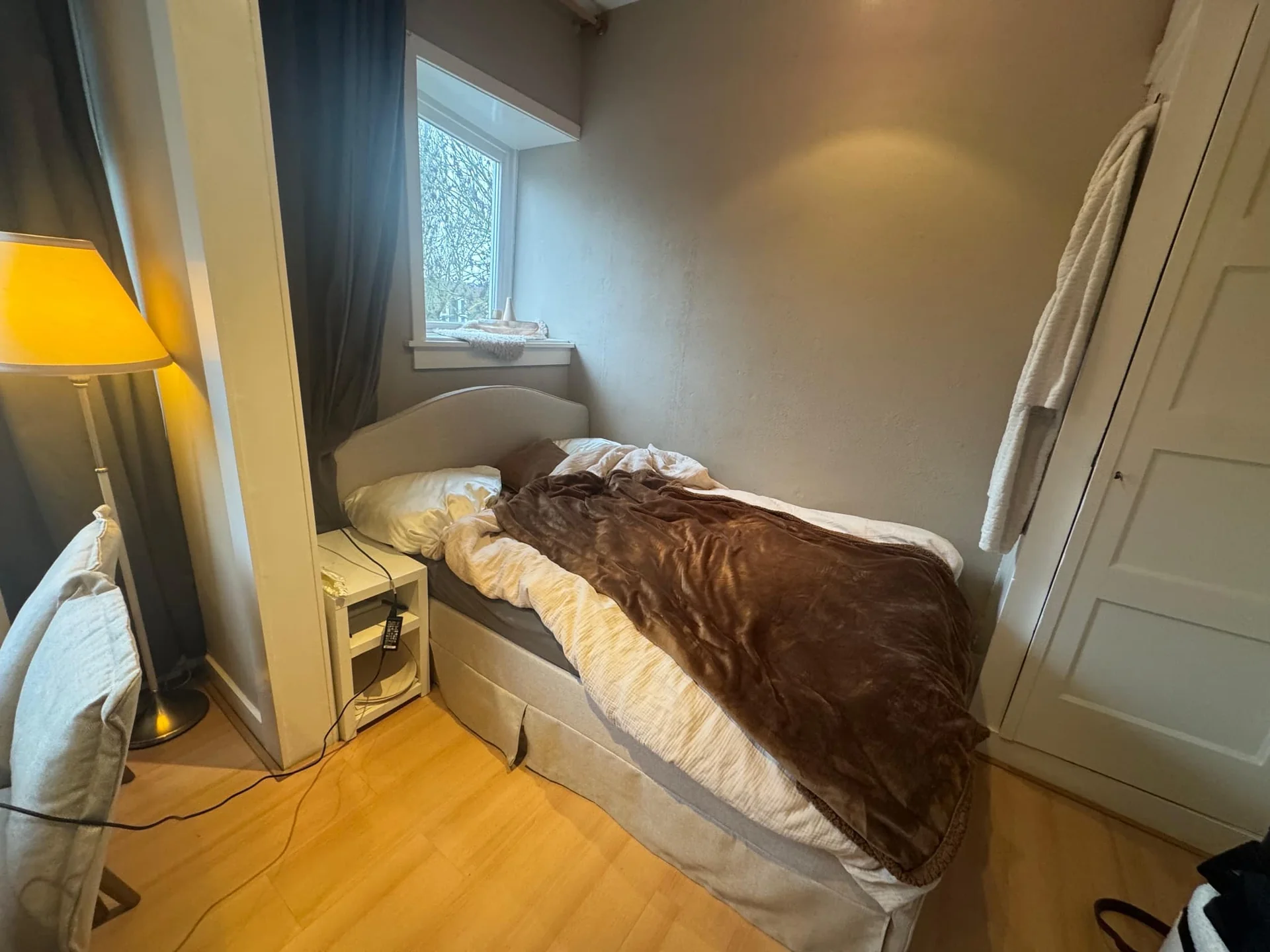 geblurde versie van de foto als achtergrond