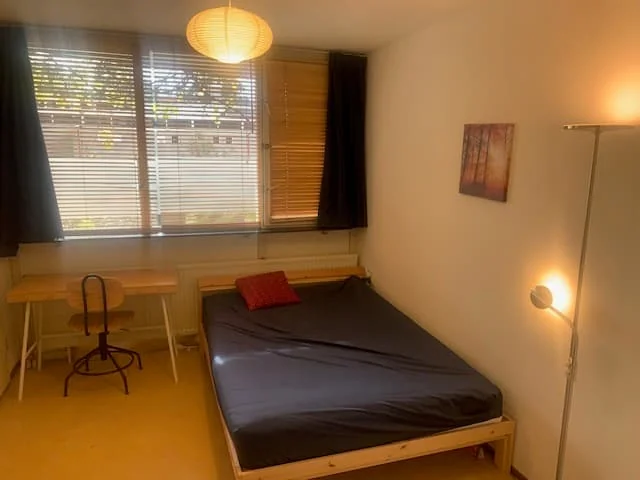 Foto van de Kamer gelegen aan de Jan Boterenbroodstraat in Amsterdam