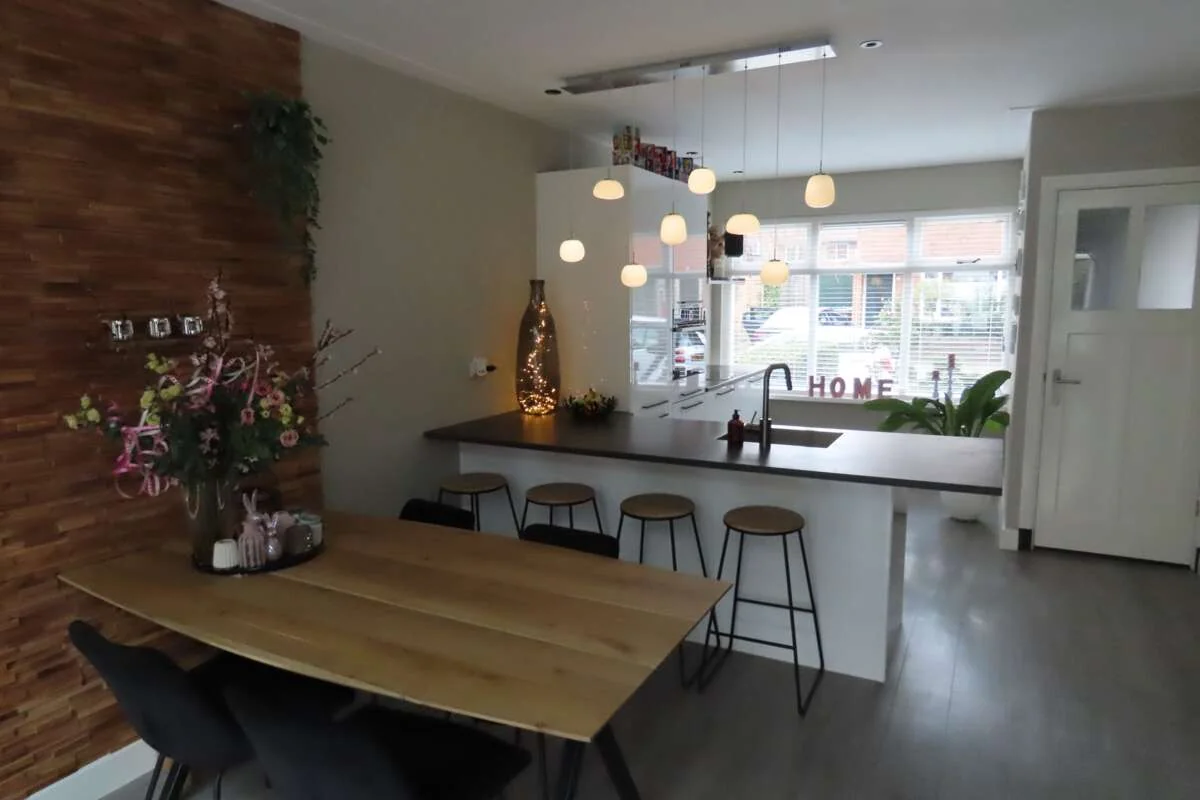 geblurde versie van de foto als achtergrond