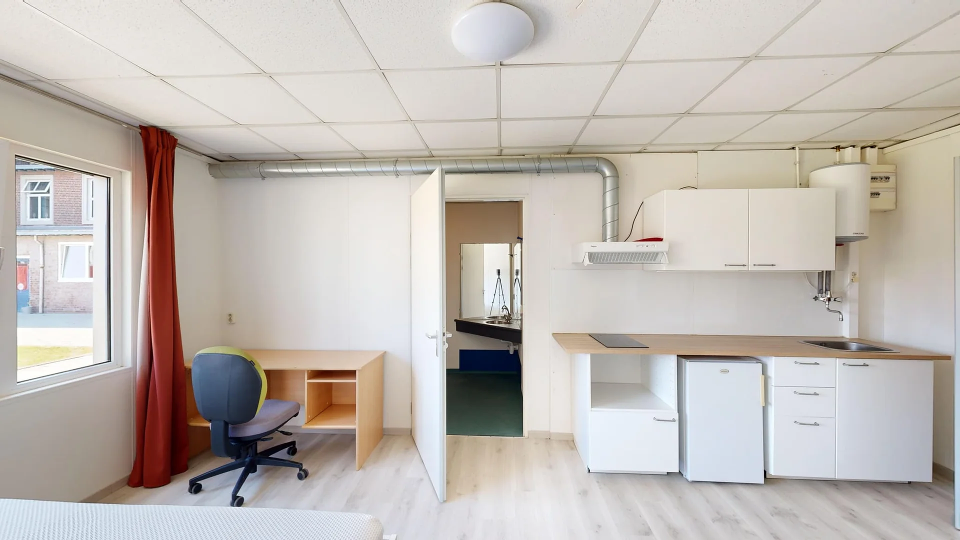 geblurde versie van de foto als achtergrond