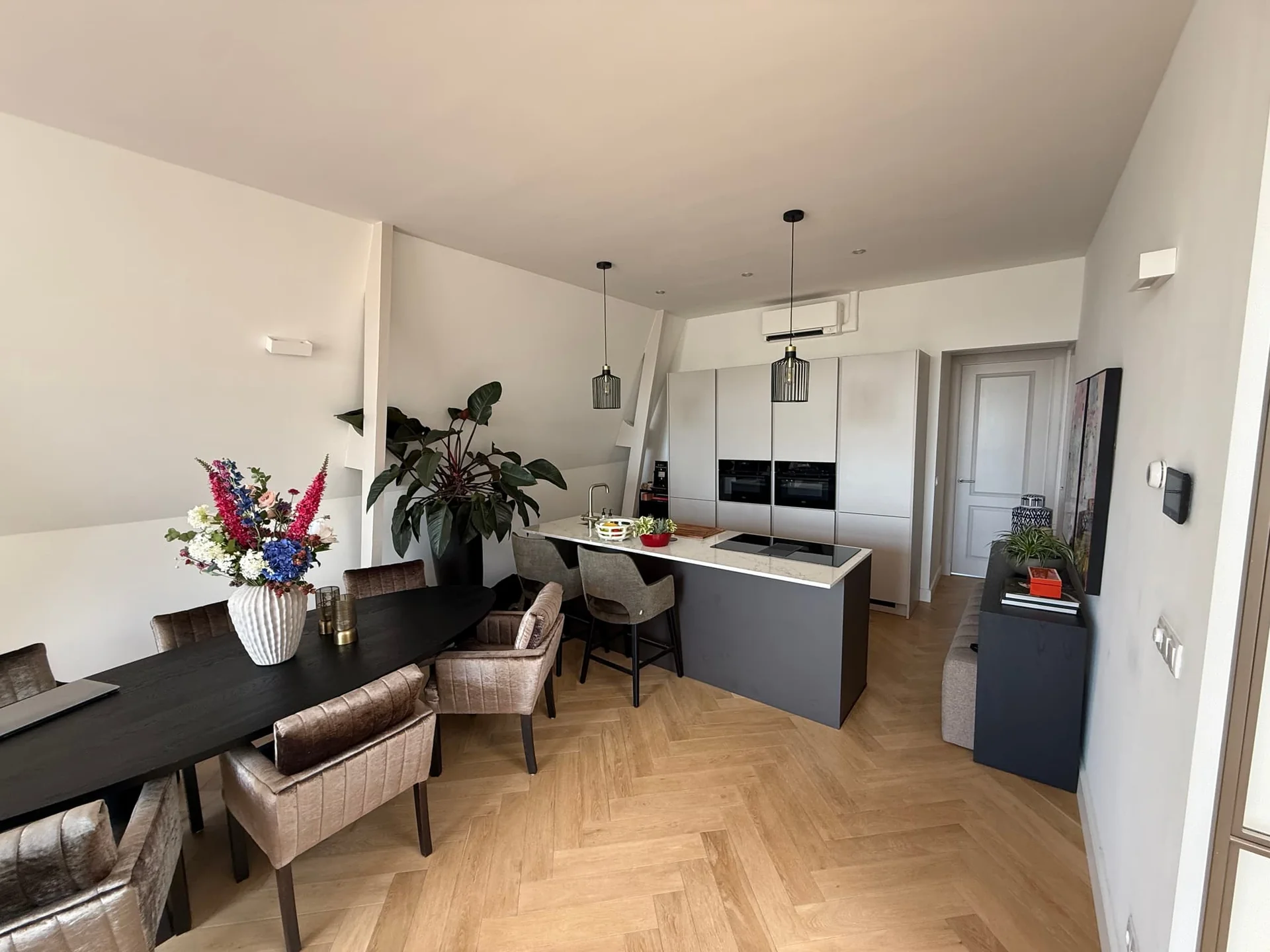 Foto van de Kamer gelegen aan de Schiekade in Rotterdam