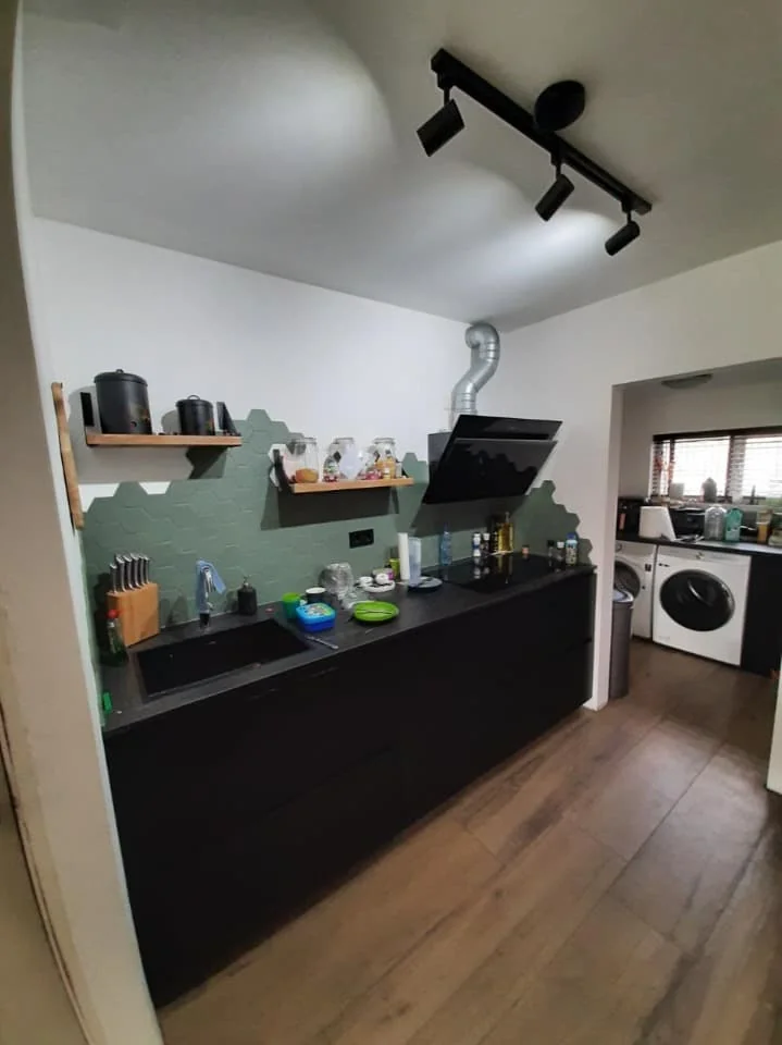 geblurde versie van de foto als achtergrond