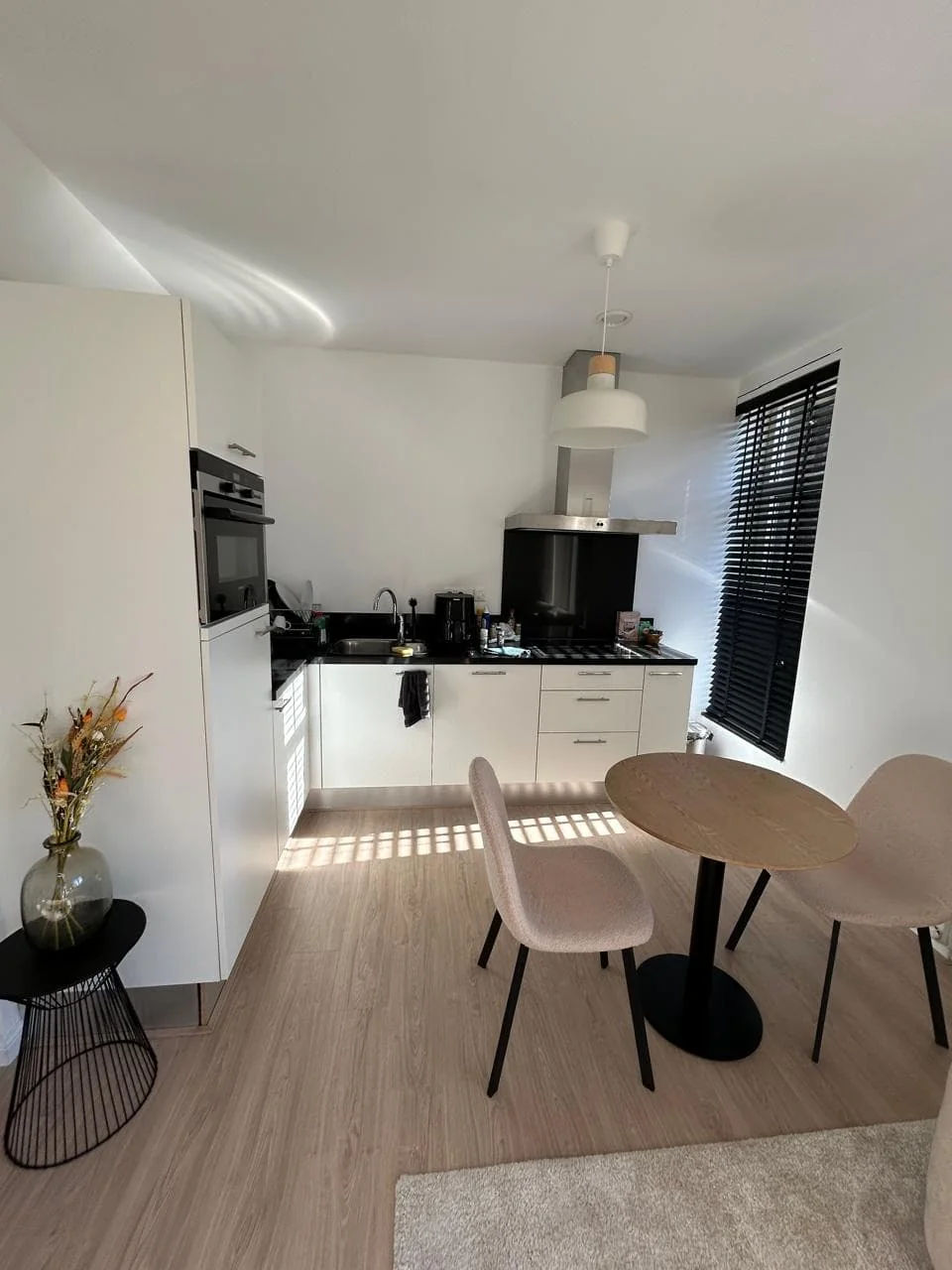 geblurde versie van de foto als achtergrond