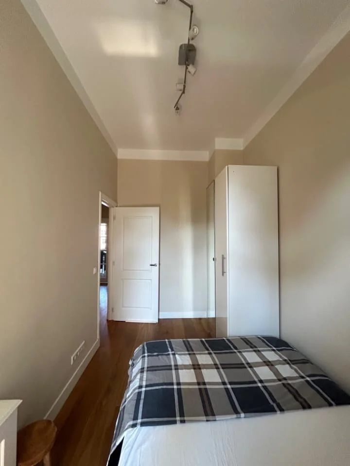 Foto van de Kamer gelegen aan de Koninginnegracht in Den Haag