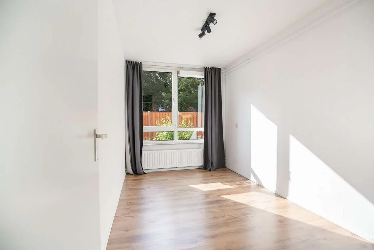 Foto van de Appartement gelegen aan de Dickenslaan in Amsterdam