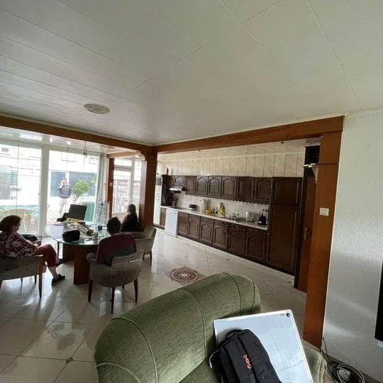 geblurde versie van de foto als achtergrond