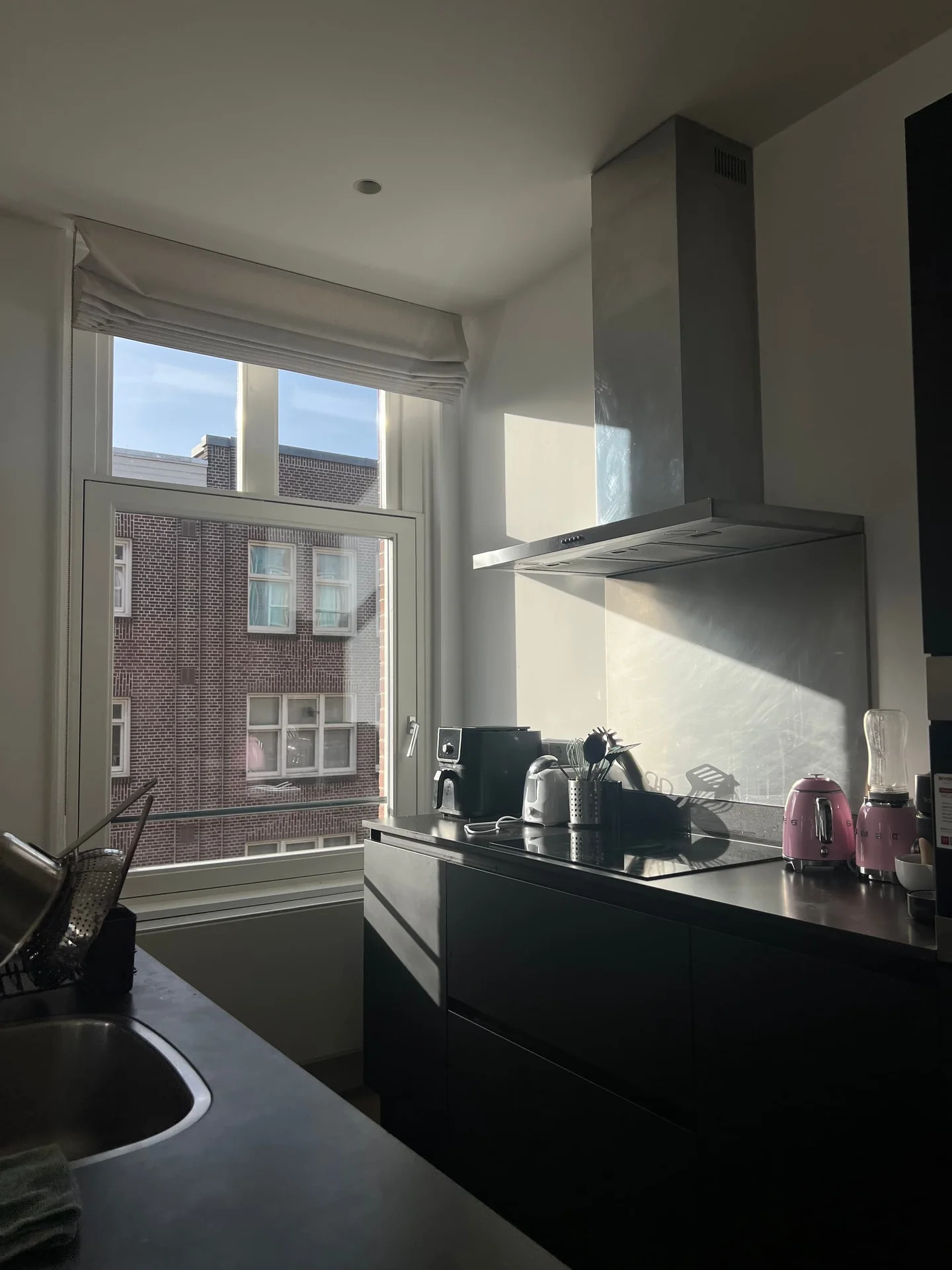 geblurde versie van de foto als achtergrond