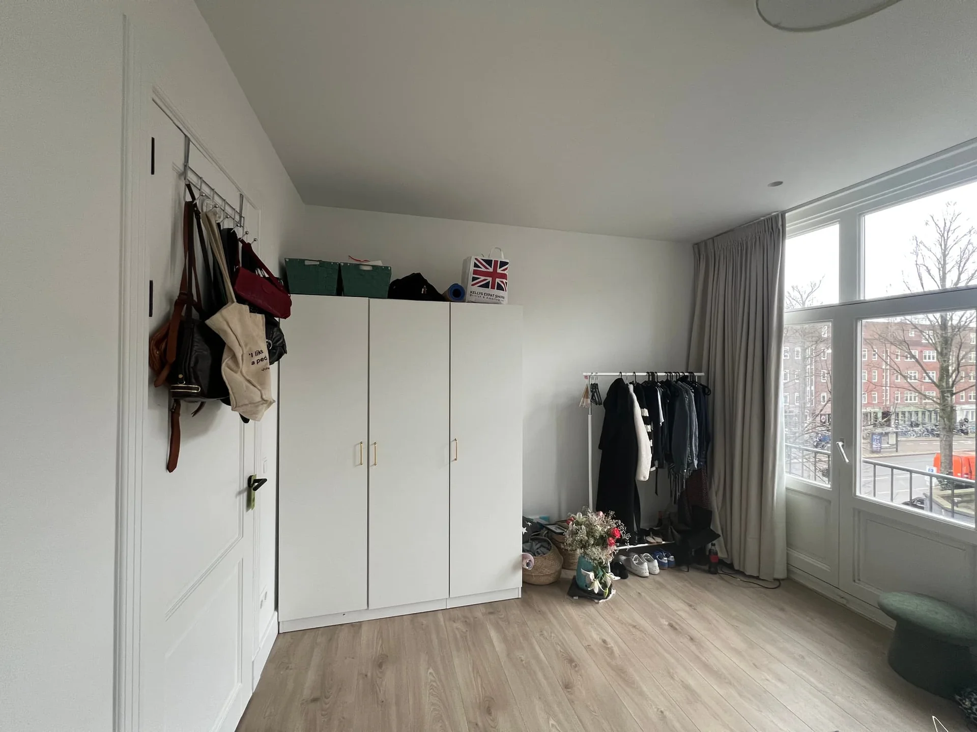 geblurde versie van de foto als achtergrond