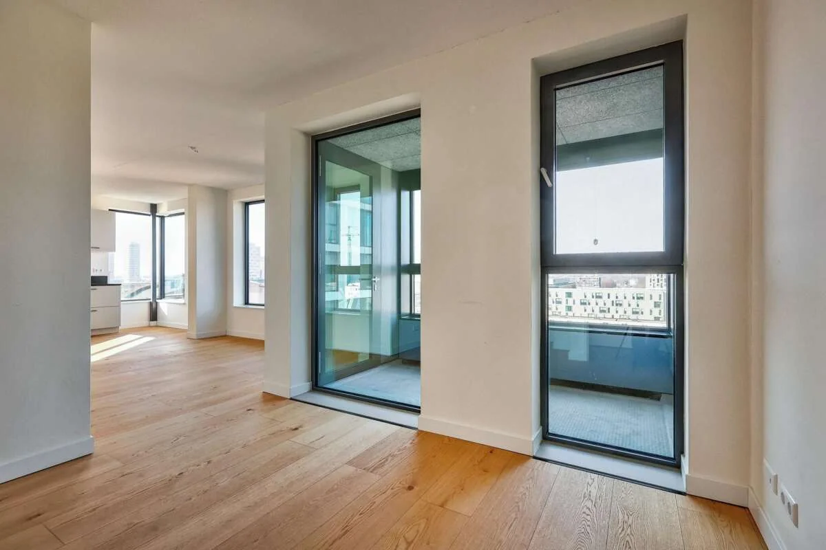 geblurde versie van de foto als achtergrond