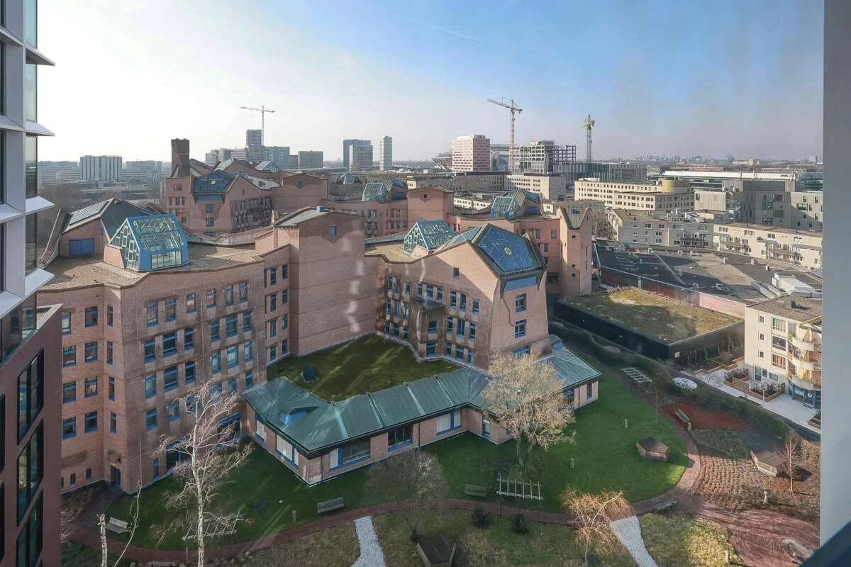 Foto van de Appartement gelegen aan de Bijlmerplein in Amsterdam