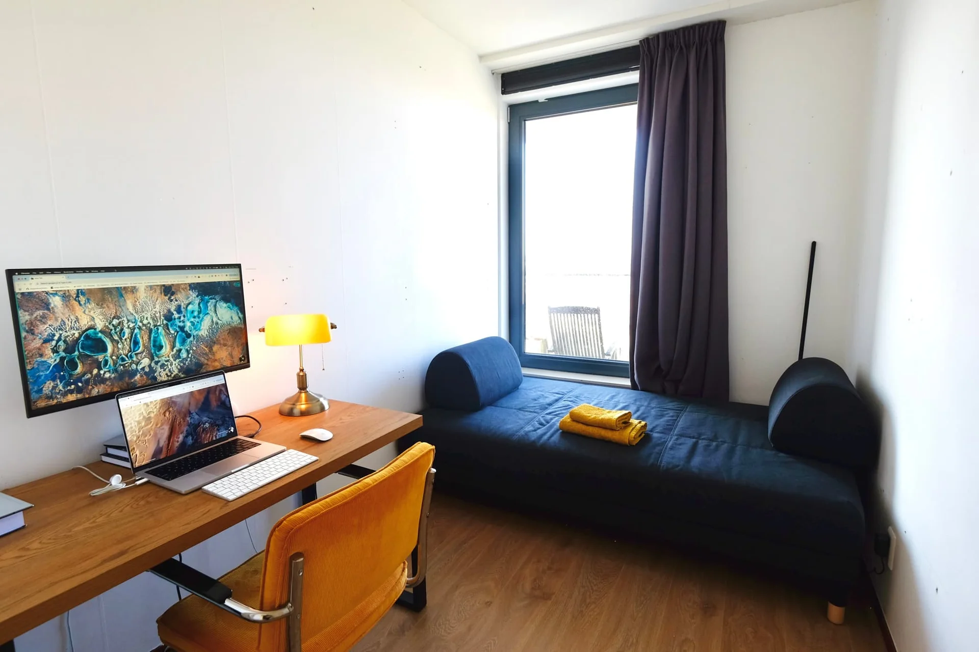 Foto van de Appartement gelegen aan de Carolina MacGillavrylaan in Amsterdam