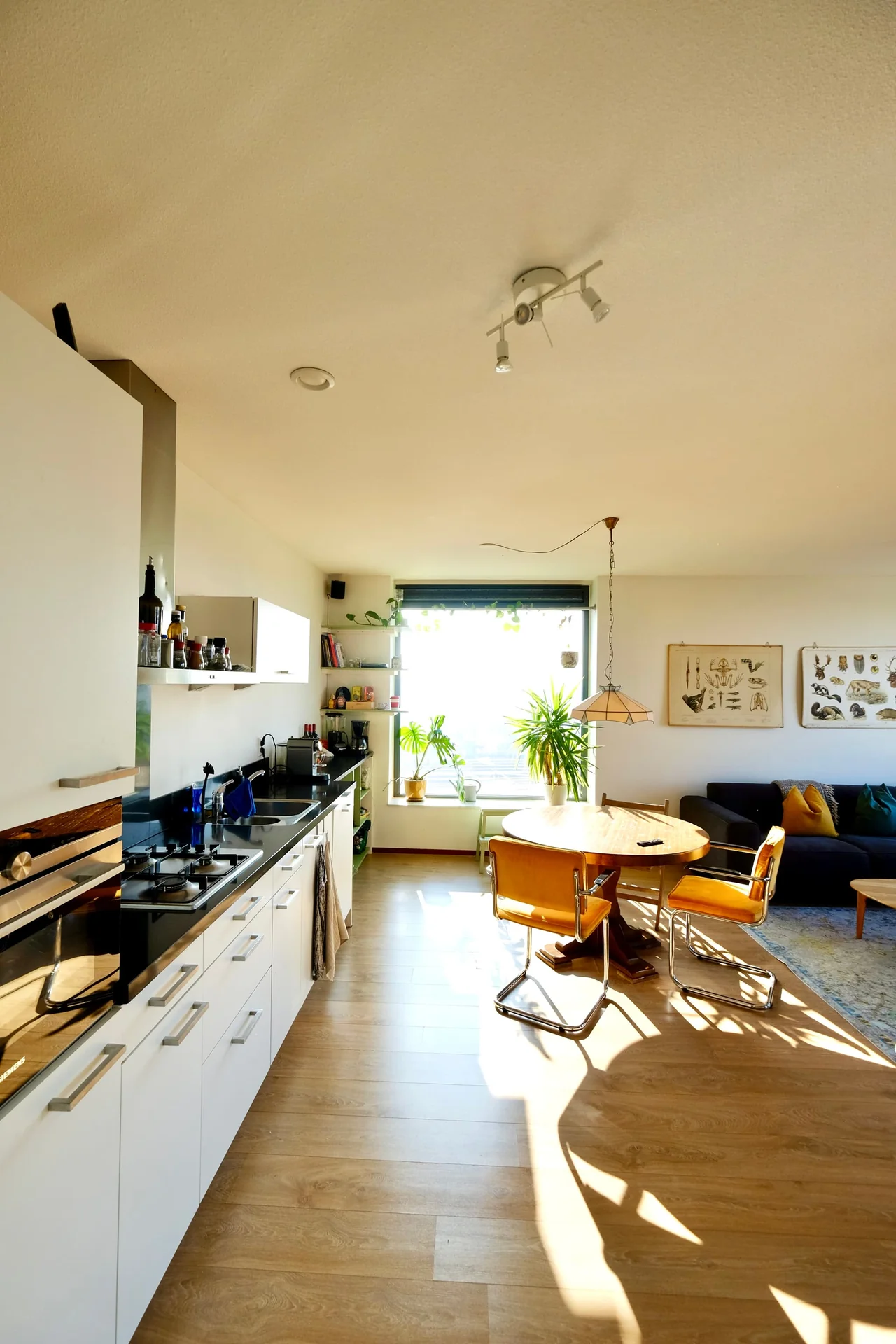 Foto van de Appartement gelegen aan de Carolina MacGillavrylaan in Amsterdam