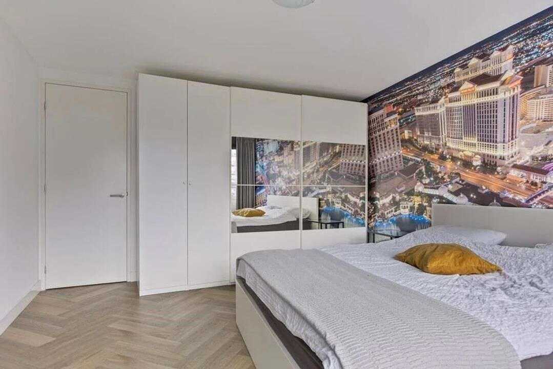 geblurde versie van de foto als achtergrond