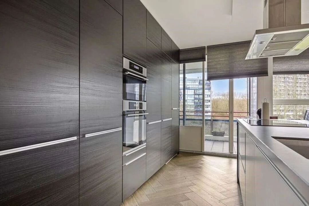 geblurde versie van de foto als achtergrond