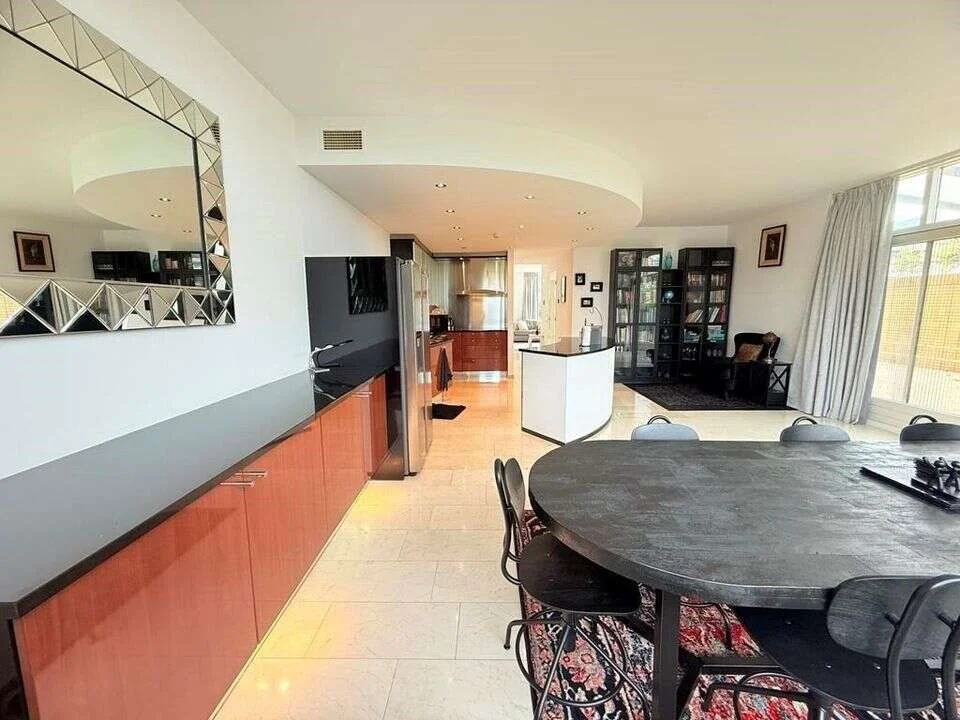 Foto van de Appartement gelegen aan de Bovenkerkerweg in Amstelveen