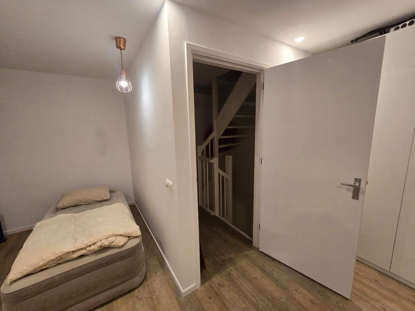 Foto van de Kamer gelegen aan de Overwinningslaan in Utrecht