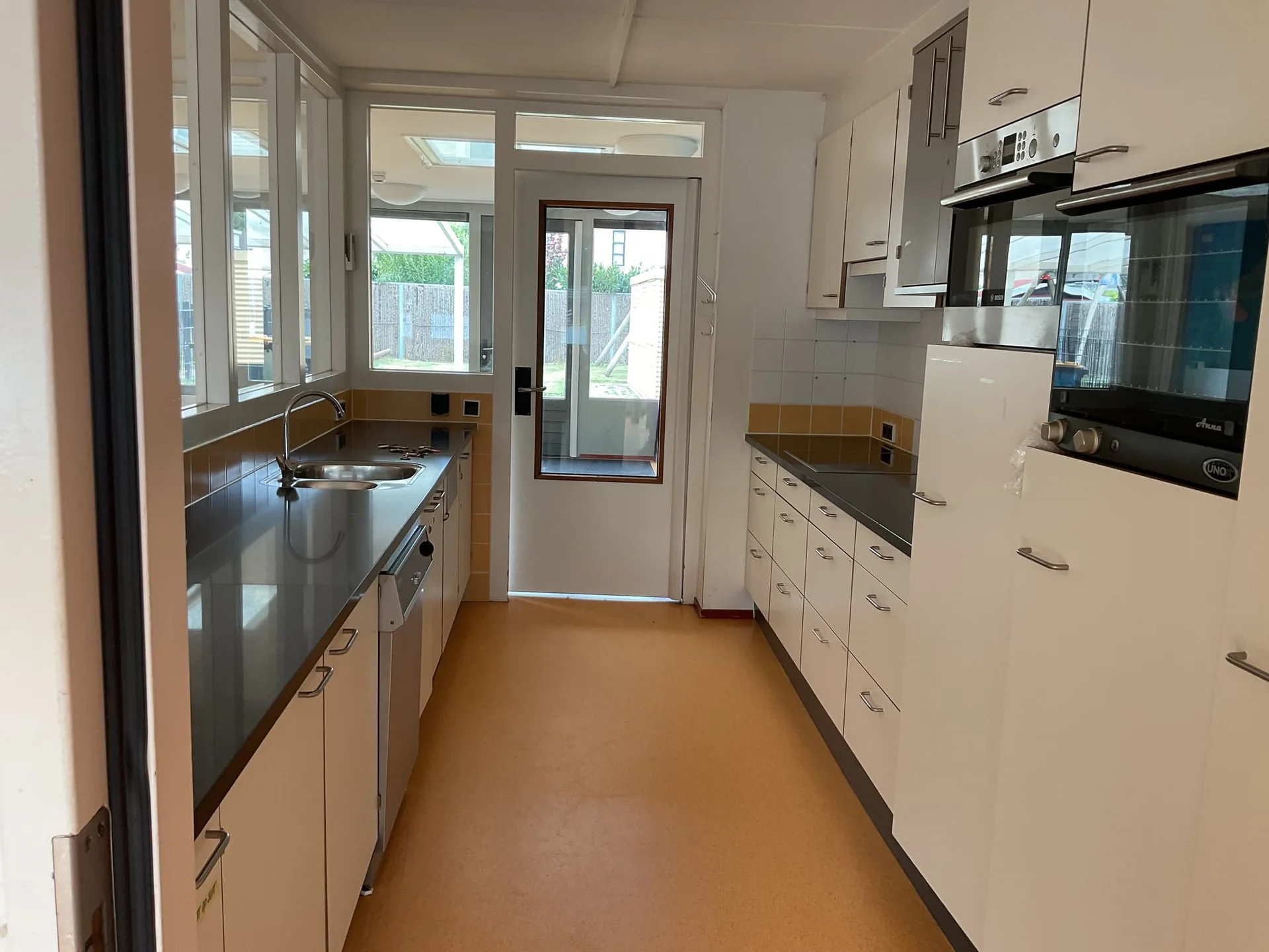 geblurde versie van de foto als achtergrond