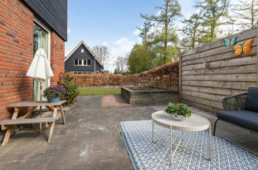 geblurde versie van de foto als achtergrond