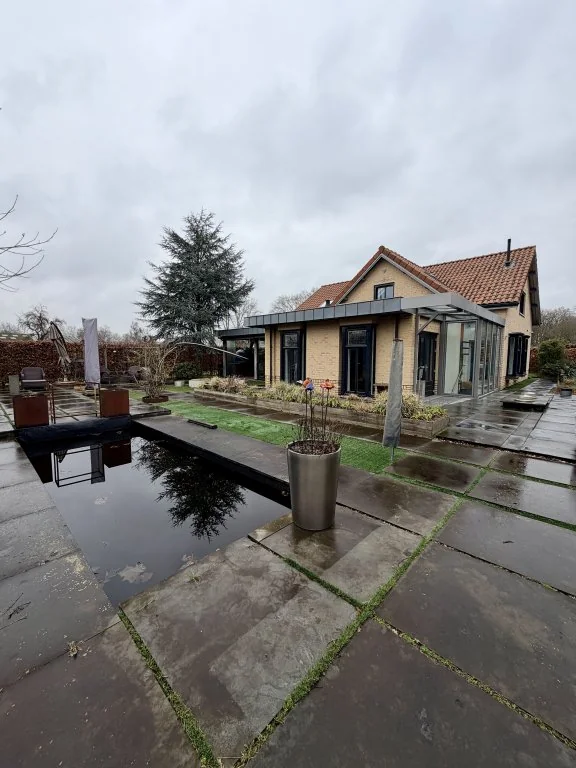 geblurde versie van de foto als achtergrond