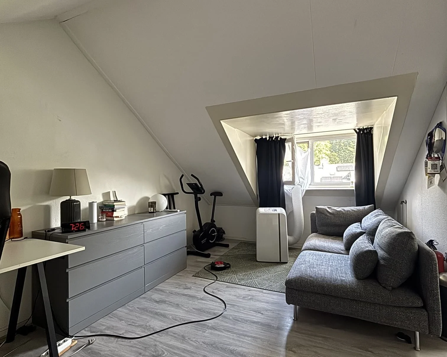 geblurde versie van de foto als achtergrond