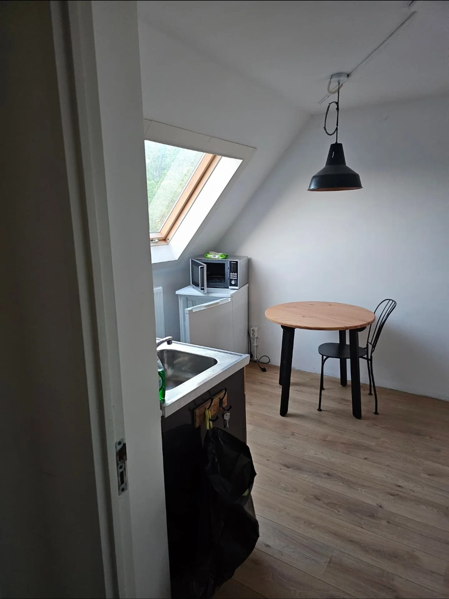 geblurde versie van de foto als achtergrond