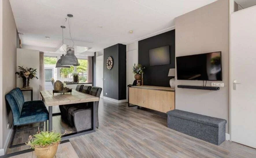 geblurde versie van de foto als achtergrond