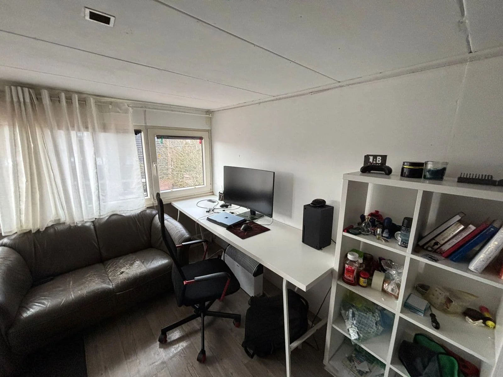 geblurde versie van de foto als achtergrond