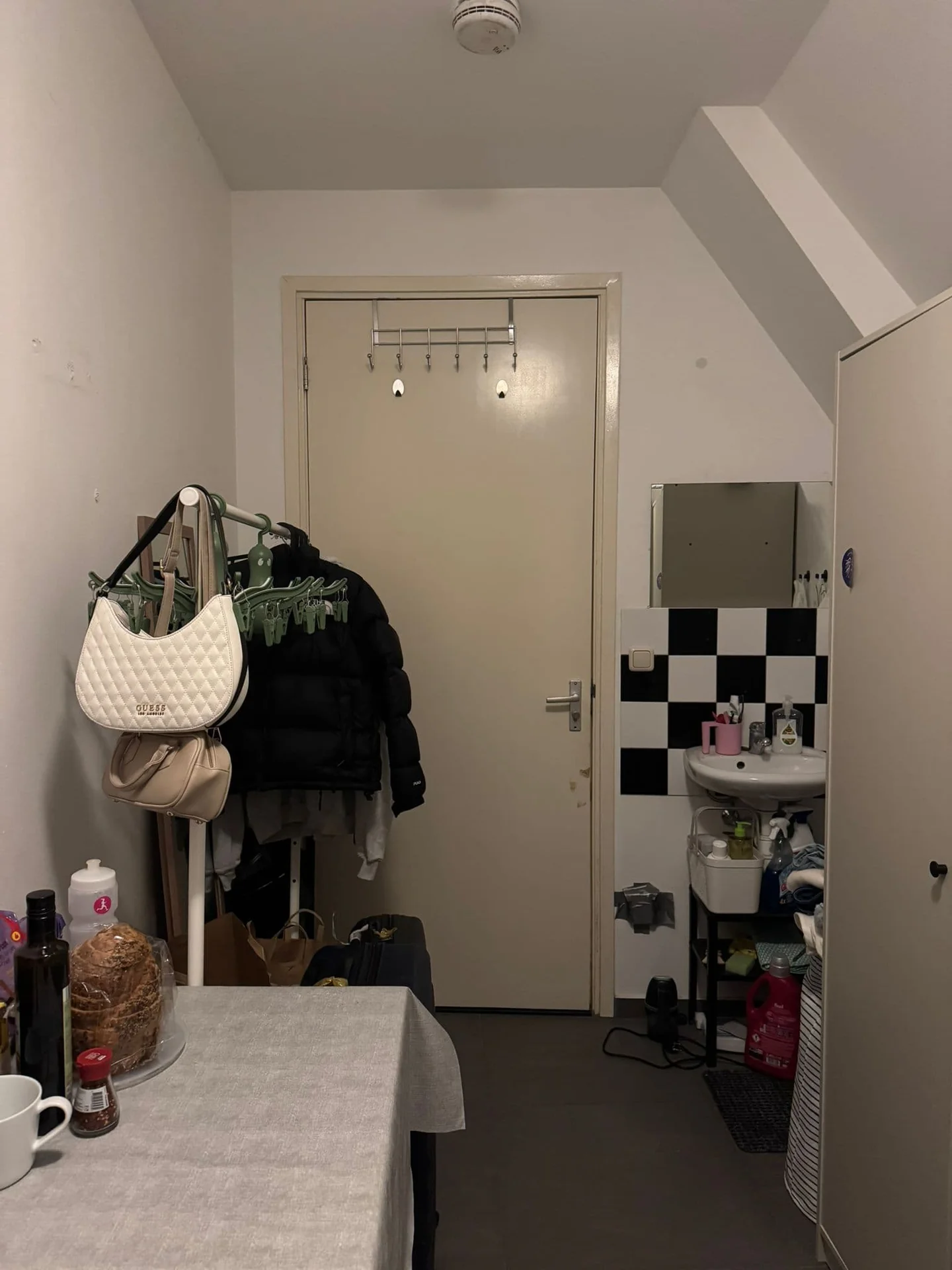 Foto van de Kamer gelegen aan de Van Kerckhoffstraat in Groningen