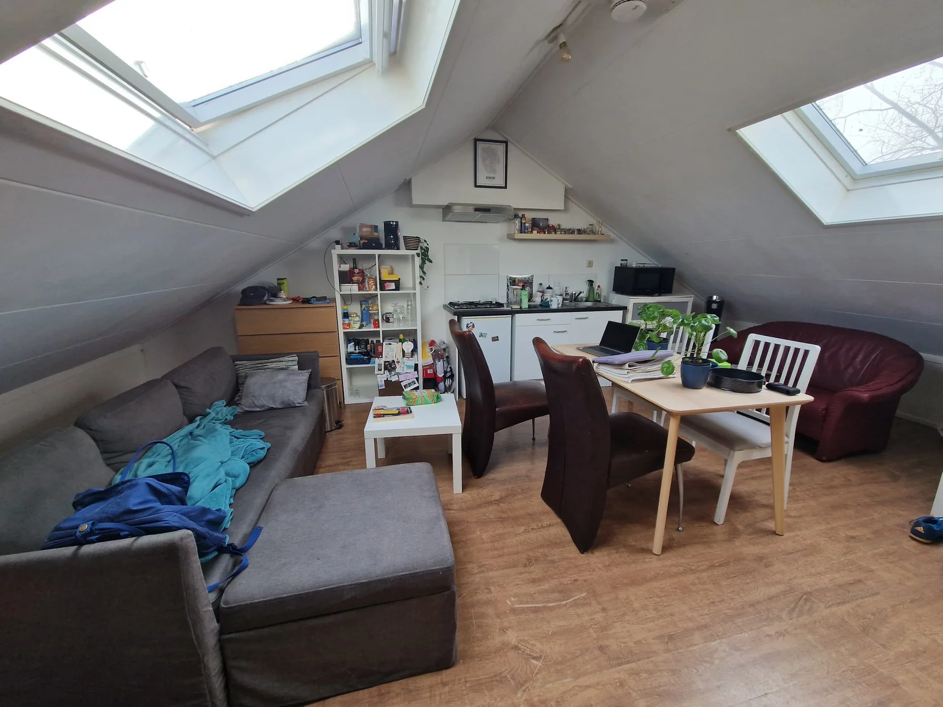 geblurde versie van de foto als achtergrond