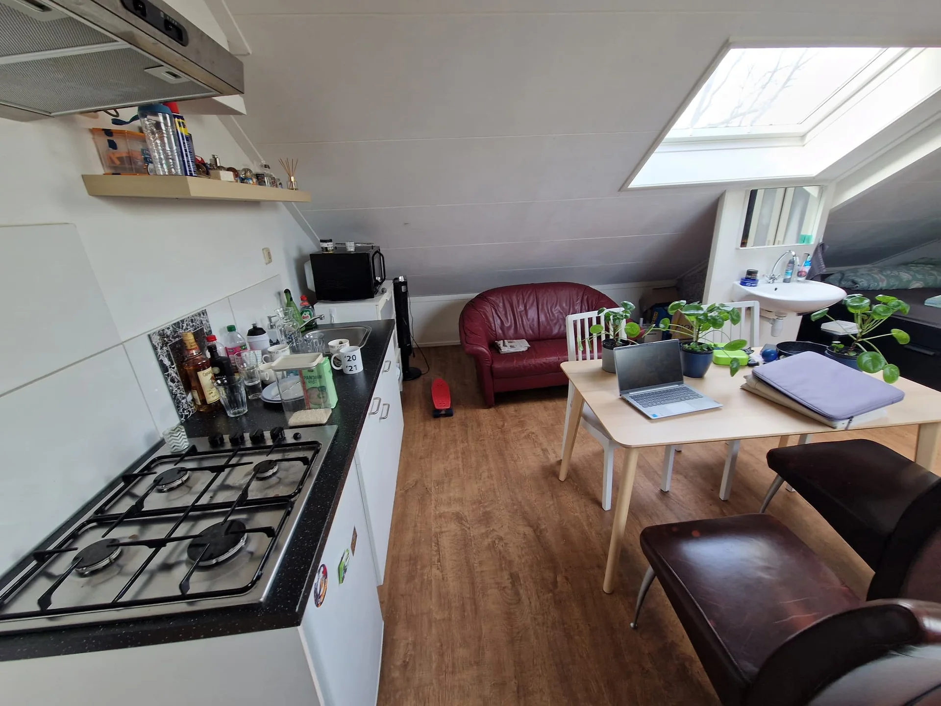 geblurde versie van de foto als achtergrond