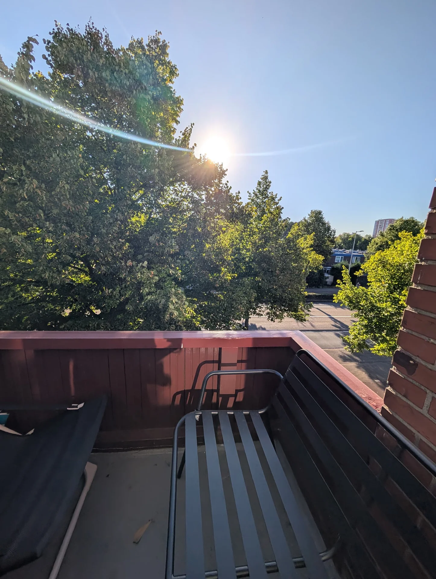 geblurde versie van de foto als achtergrond